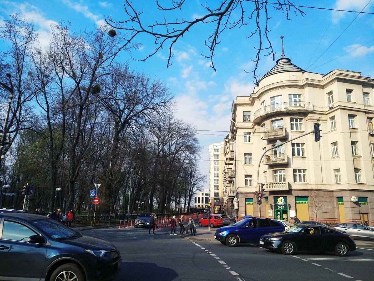 Hotel Belokorichi Kiev Esterno foto